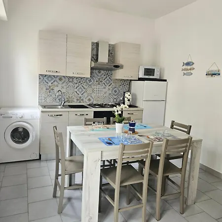 Appartamento Solmarina House *